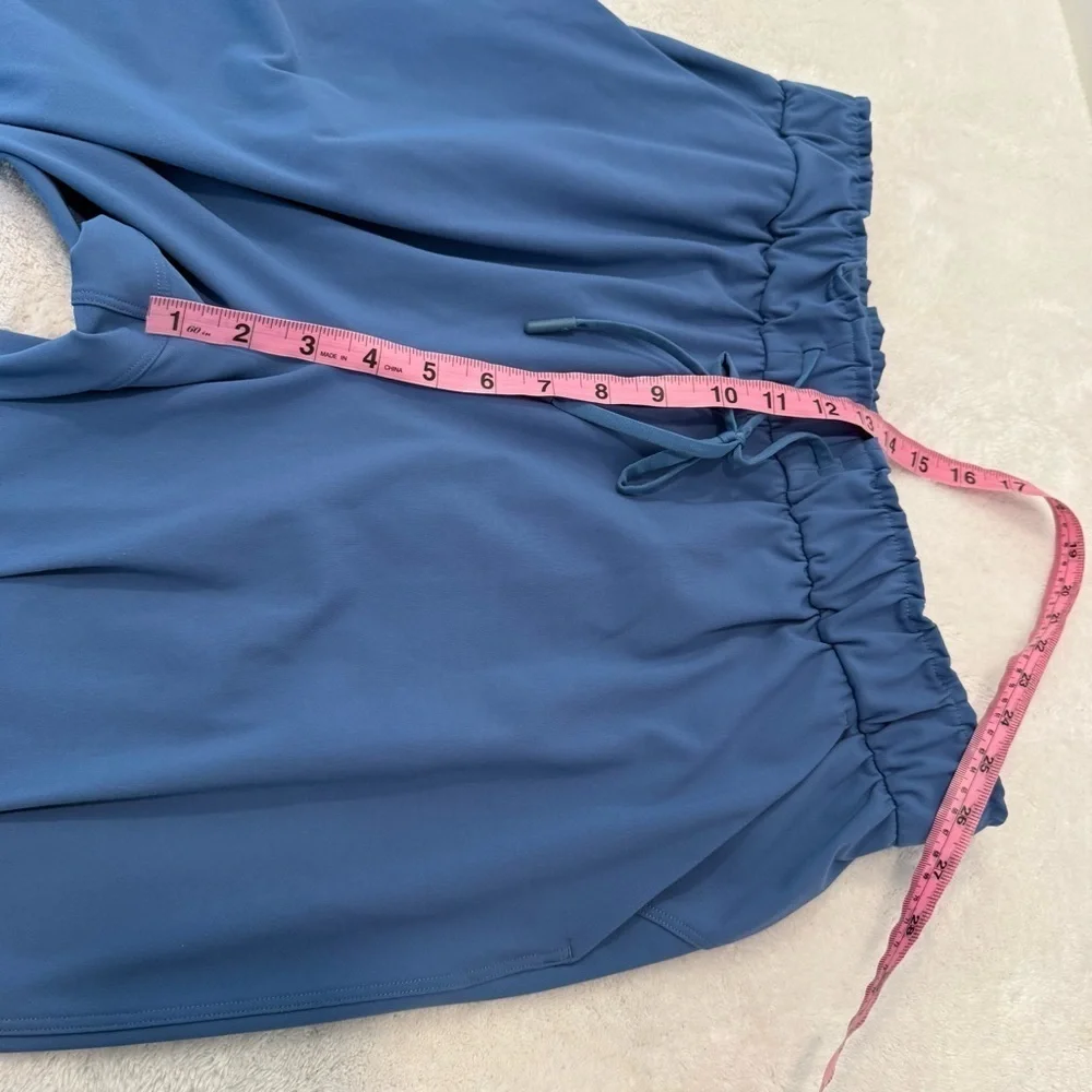 Lululemon Stretch High-Rise Pant 7/8 Length in Water Drop Size 10 Luxtreme Nulu